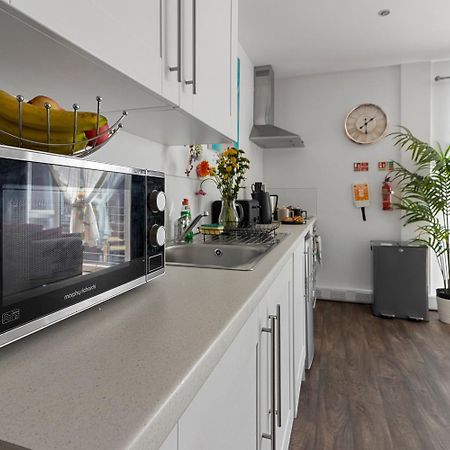 Exeter City Centre Apartments Baxter Apartment Екстер'єр фото